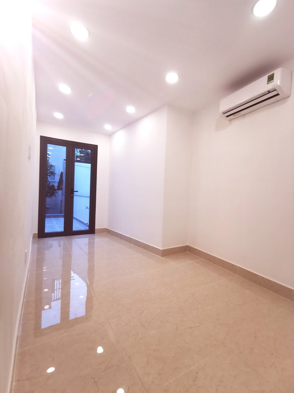 Nhà 1 sẹt, trung tâm thành phố, số 37/14 Huỳnh Mẫn Đạt