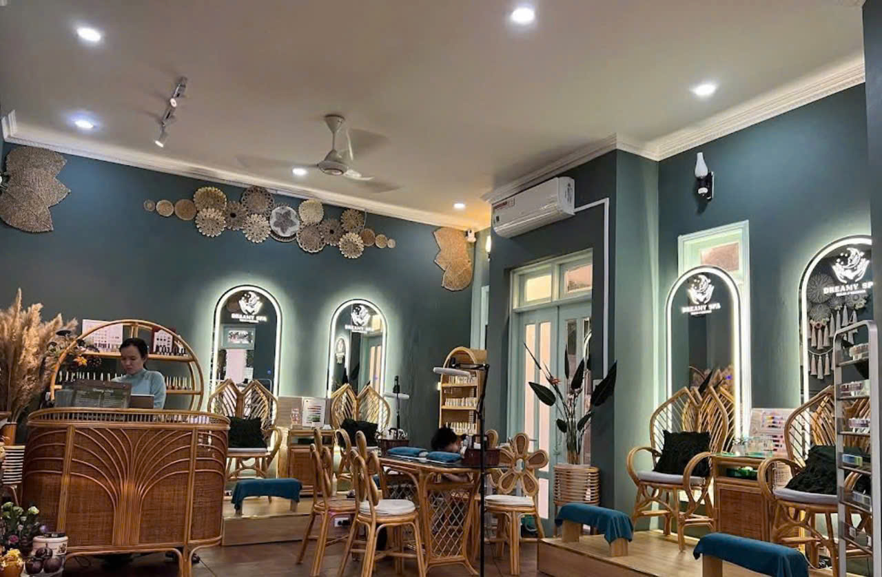 z6698336847667_06680f8f5a58a4187bbff5ed8b2b75e0